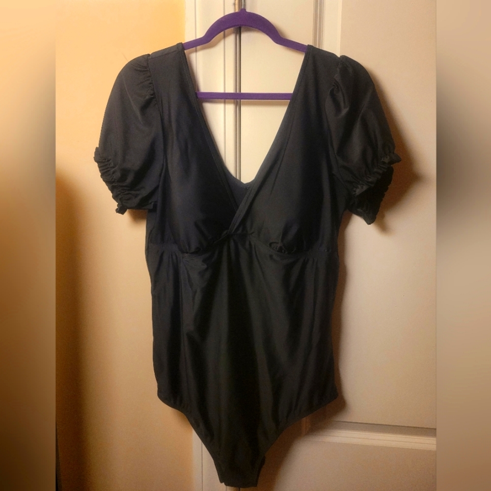 Torrid Size 2 Retro Chic One Piece Bathing Suit